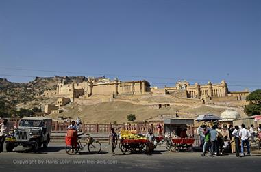 04 Fort_Amber_and Elephants,_Jaipur_DSC5157_b_H600